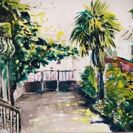 Homestay Izolda Batumi Ngoại thất bức ảnh