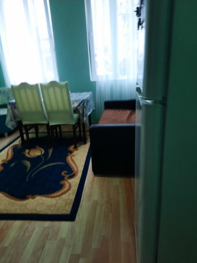 Homestay Izolda Batumi Ngoại thất bức ảnh
