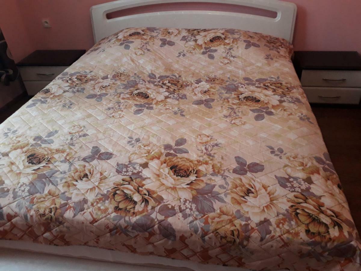 Homestay Izolda Batumi Ngoại thất bức ảnh